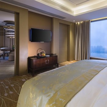 Howard Johnson by Wyndham Pearl Plaza Wuhan
