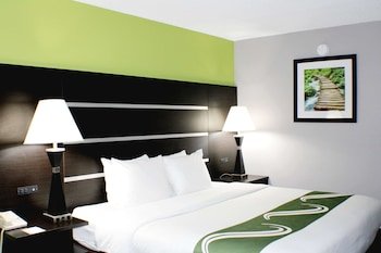 Quality Inn Bedford