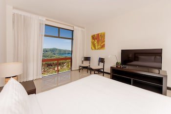 Villas Sol Hotel & Beach Resort