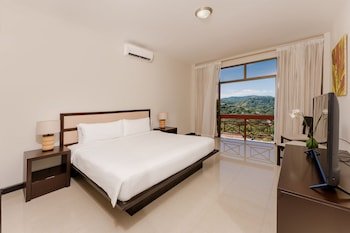 Villas Sol Hotel & Beach Resort