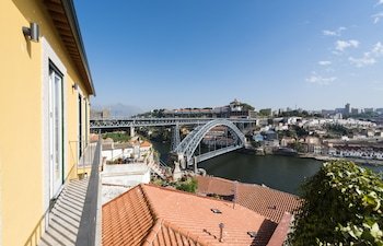 Arco Apartments