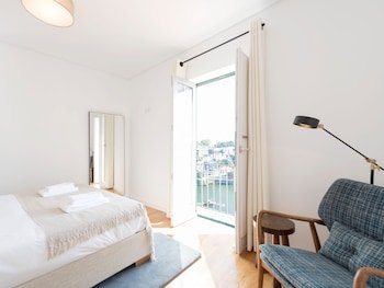 Arco Apartments