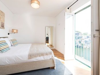 Arco Apartments