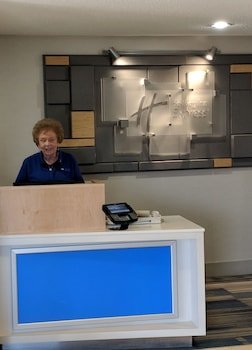 Holiday Inn Express Mt. Vernon