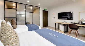 CM Park Hotel
