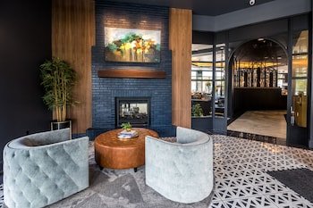 Hotel Versailles