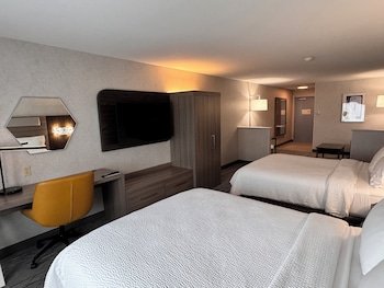 Holiday Inn Express Hotel & Suites Dewitt (Syracuse)