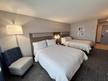 Holiday Inn Express Hotel & Suites Dewitt (Syracuse)