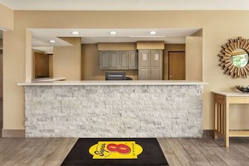 Super 8 by Wyndham Ankeny/Des Moines Area