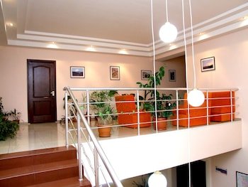 Vayk Hotel