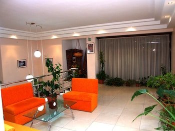 Vayk Hotel