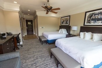 Camden on the Lake Resort, Spa, & Yacht Club