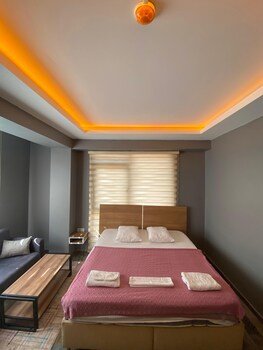 Sist 34 Suit Hotel