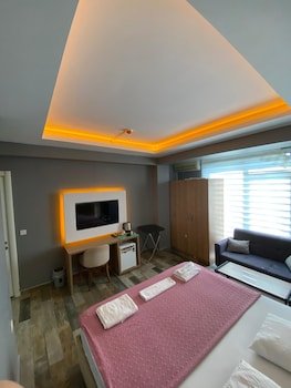 Sist 34 Suit Hotel