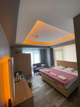 Sist 34 Suit Hotel