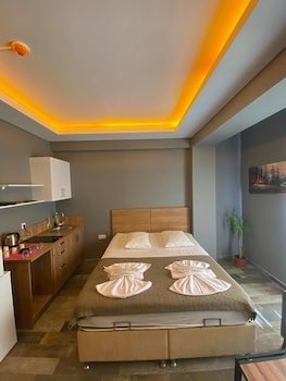 Sist 34 Suit Hotel