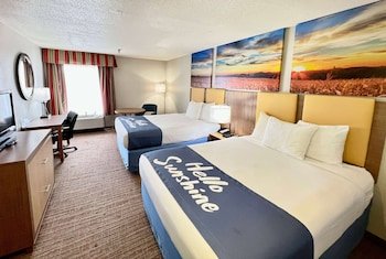 Days Inn by Wyndham Rayne