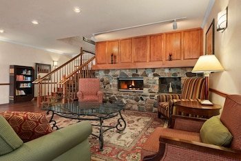 Country Inn & Suites by Radisson, Stevens Point, WI