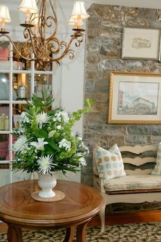 Lambertville House