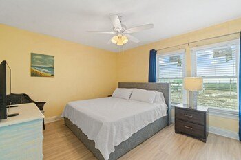 Labacoco West by Meyer Vacation Rentals