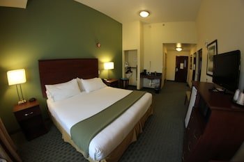 Holiday Inn Express & Suites Cocoa