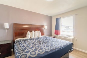 Economy Inn