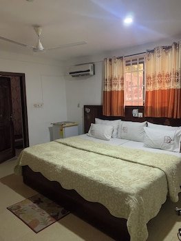 Highlander Guest House