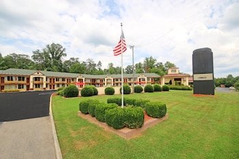 Econo Lodge Pilot Mountain
