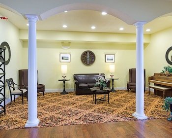 Comfort Inn & Suites Orange - Montpelier
