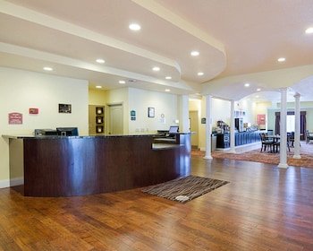 Comfort Inn & Suites Orange - Montpelier