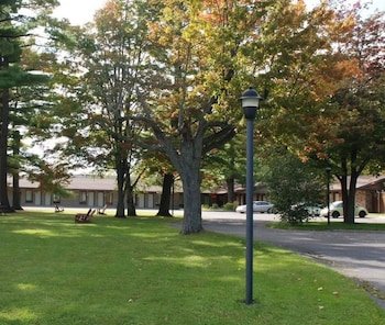Rideau Heights Inn