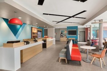 Avid Hotels Cincinnati N West Chester