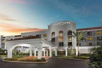 Courtyard Stuart