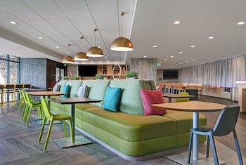 Home2 Suites by Hilton Lincolnshire Chicago