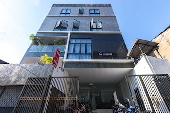 Puri Maju by OYO Rooms