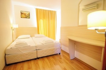 Serena Residence
