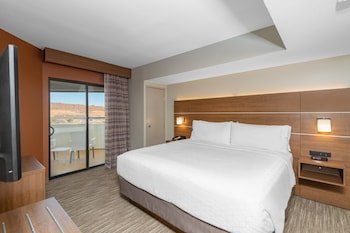 Holiday Inn Express & Suites St. George North - Zion