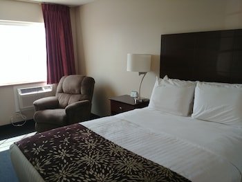 Boarders Inn & Suites Broken Bow By Cobblestone Hotels