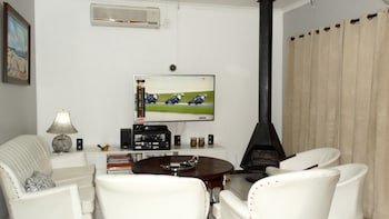 Sleepers Villa Guesthouse