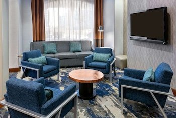 Hampton Inn & Suites Kansas City-Country Club Plaza