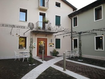 Hotel Ristorante Due Platani