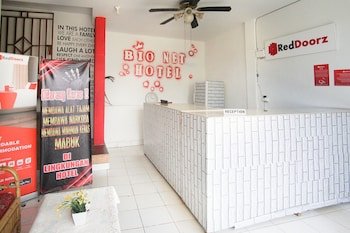 Bio Net Hotel by RedDoorz