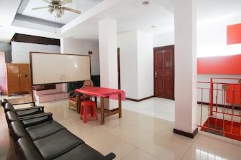 Bio Net Hotel by RedDoorz