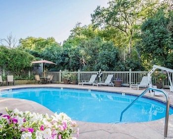 Baechtel Creek Inn, an Ascend Hotel Collection Member