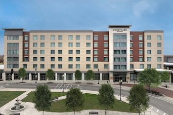 Courtyard Muncie at Horizon Convention Center