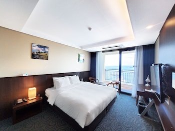 Ramada by Wyndham Gangwon Sokcho