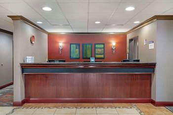 Best Western Plus Cascade Inn & Suites
