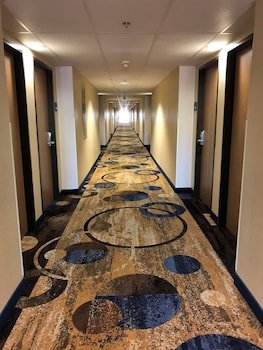 Country Inn & Suites by Radisson, Mt. Pleasant-Racine West, WI