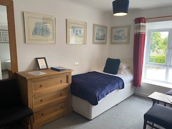 Parrett Hotel