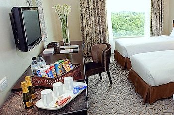 Elizabeth Cebu